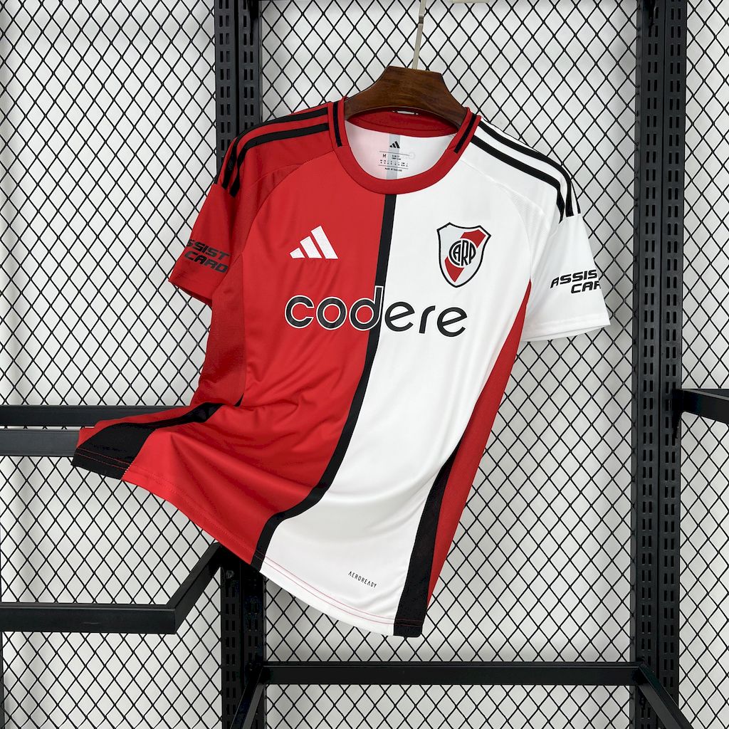 River Plate tricolor